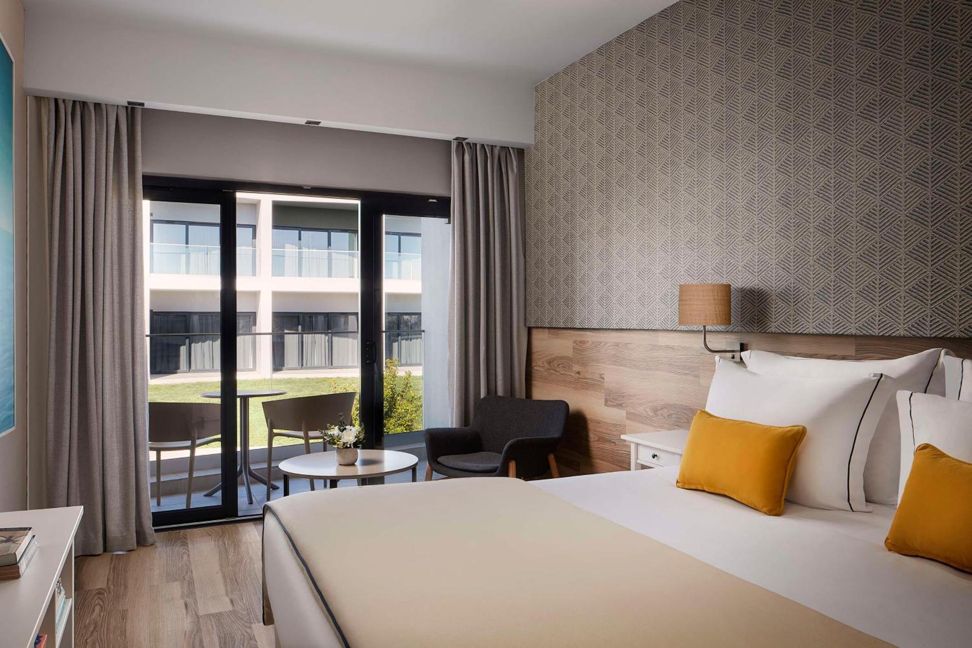 Tivoli Alvor Algarve Hotel Luaran gambar A room at the hotel